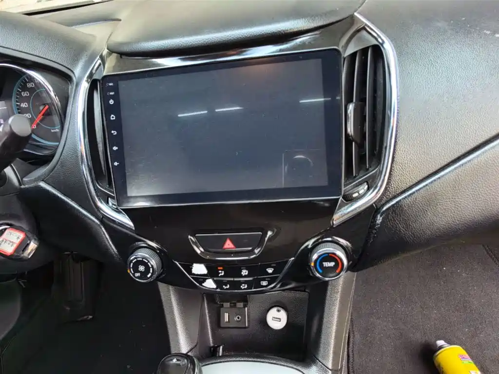 Chevrolet Cruze 2018 — фото 13