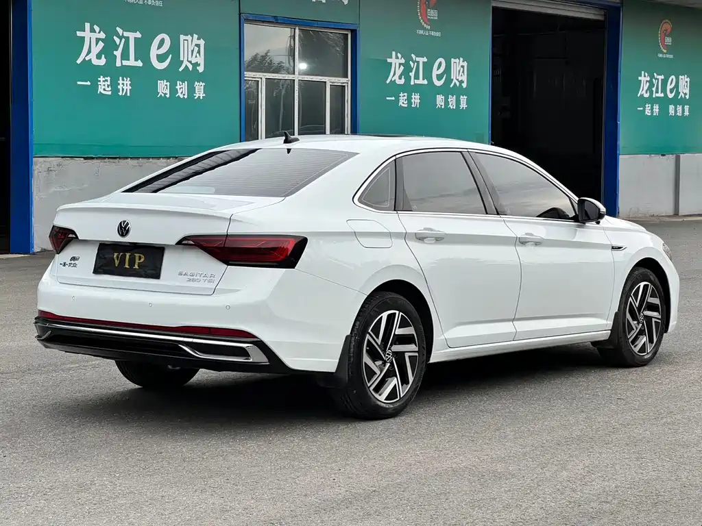 Volkswagen Sagitar 2022