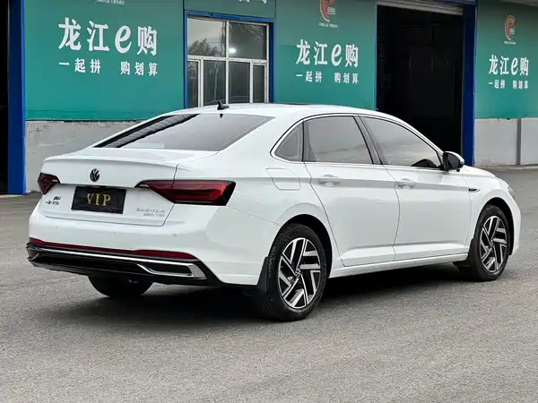 Volkswagen Sagitar 2022