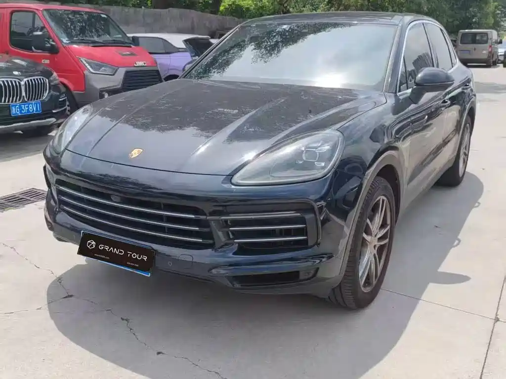 Porsche Cayenne 2020 — фото 1