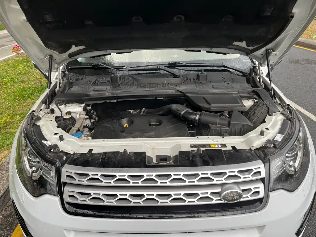 Land Rover Discovery Sport 2017 — фото 15