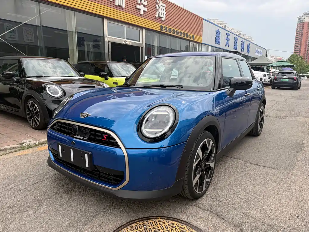 MINI Mini 2026
