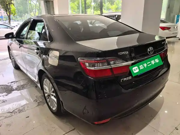 Toyota Camry 2015