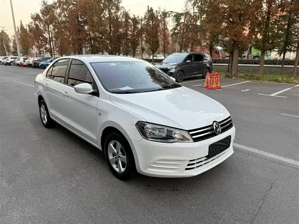 Volkswagen Jetta 2016 — фото 25