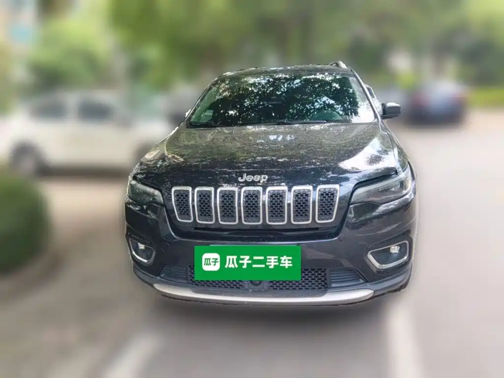 Jeep Cherokee 2019 — фото 2