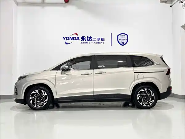 Hyundai Custin 2023