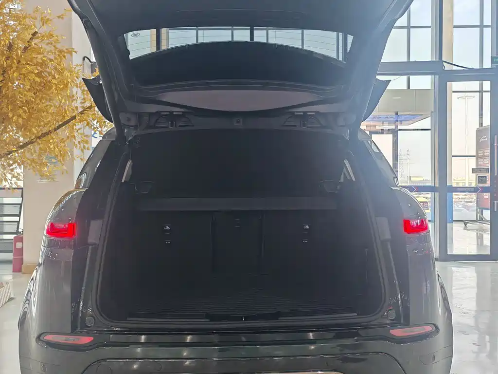 Land Rover Evoque 2022 — фото 26