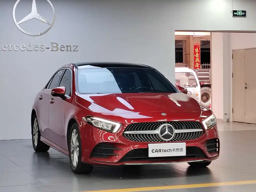 Mercedes-Benz A-Class 2019 — фото 2