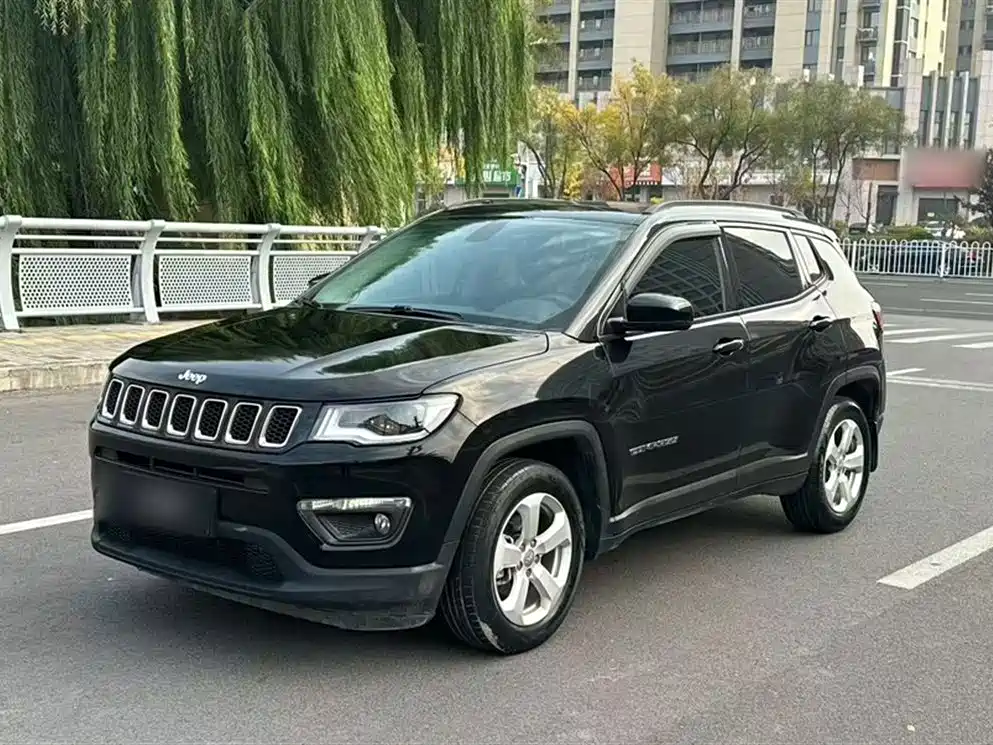Jeep Compass 2021 — фото 2
