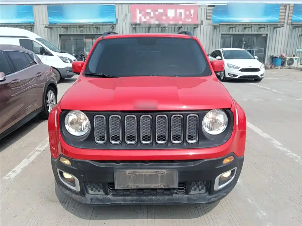 Jeep Renegade 2017 — фото 3