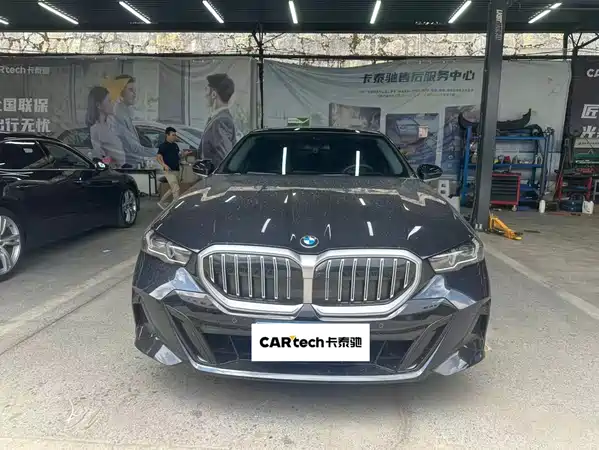 BMW 5 Series 2024