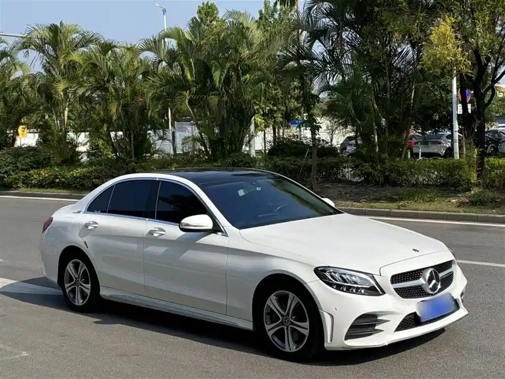 Mercedes-Benz C-Class 2019 — фото 27