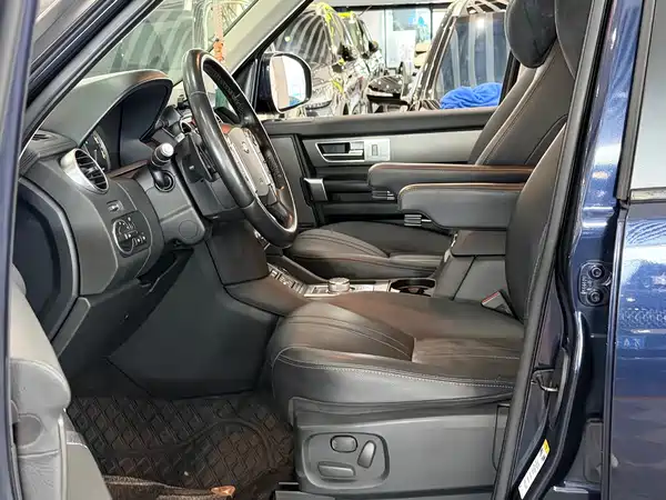 Land Rover Discovery 2016