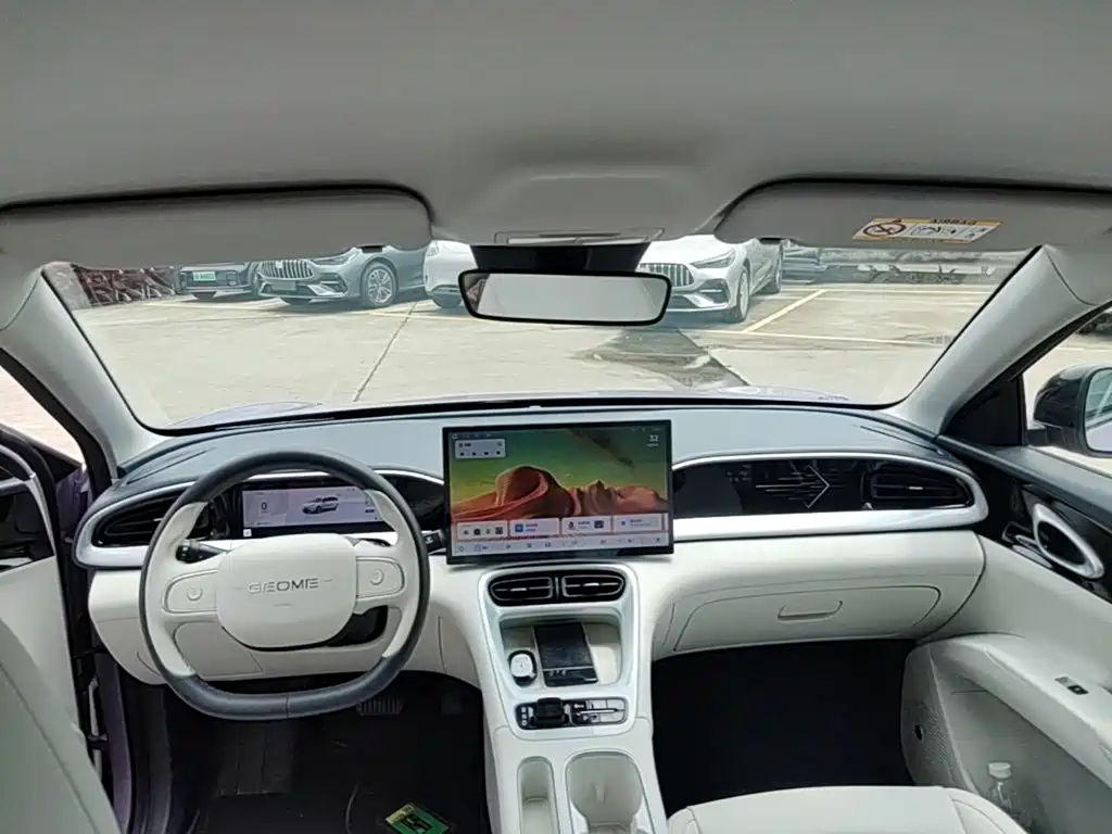 Geely Galaxy Starwish 2025 — фото 14