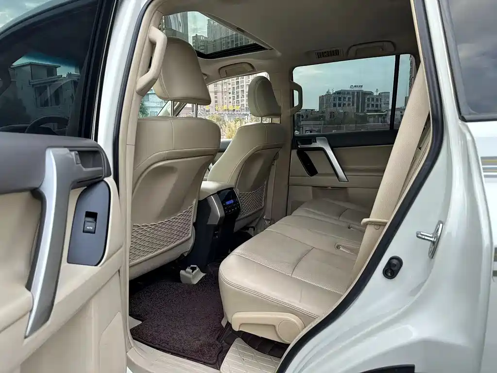 Toyota Prado 2018