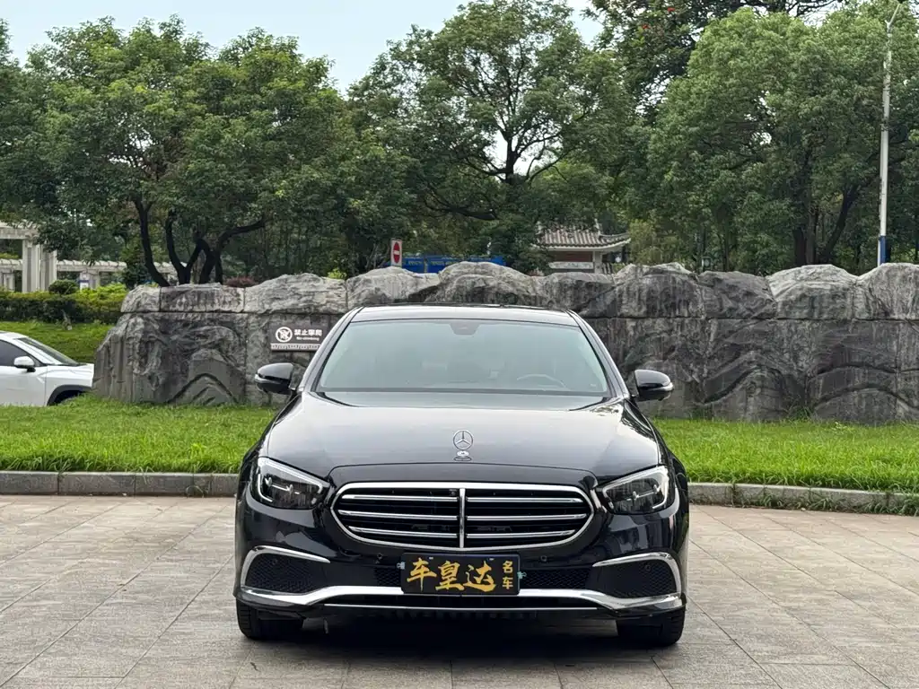 Mercedes-Benz E-Class 2023