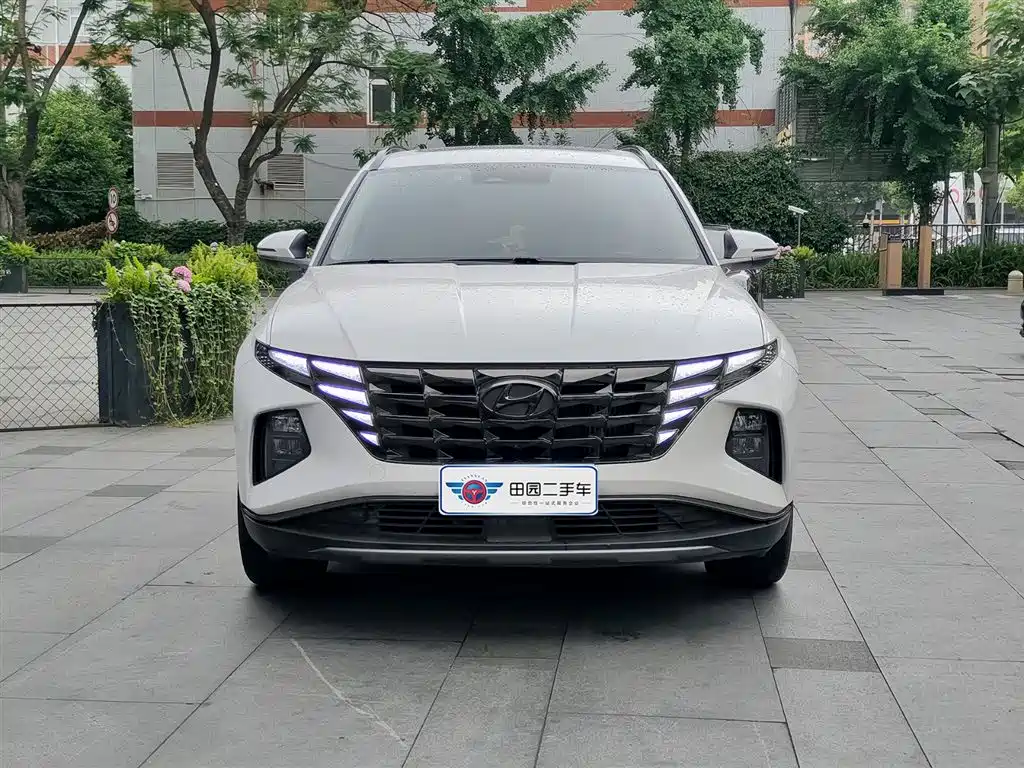 Hyundai Tucson 2022 — фото 2