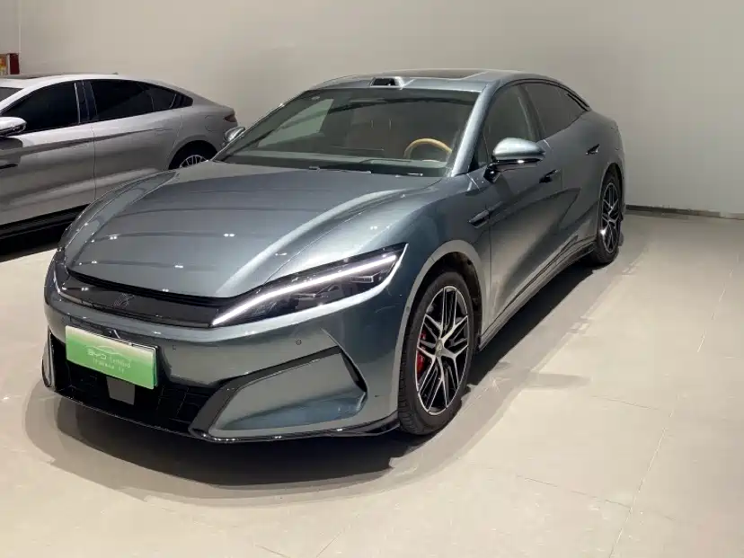 BYD Han L 2025