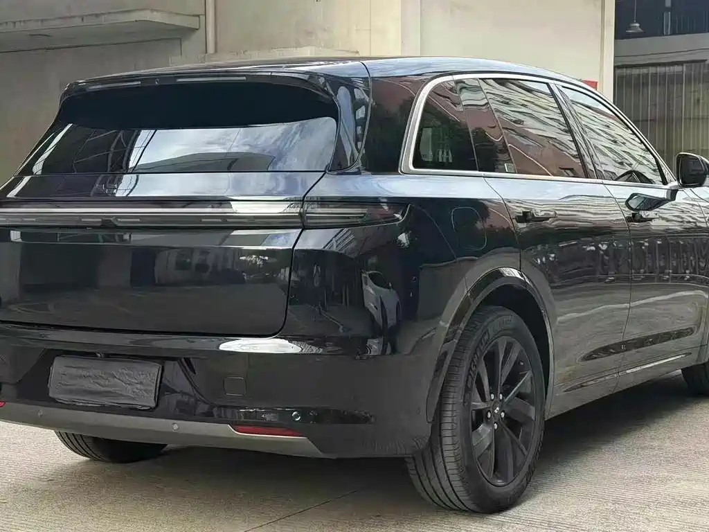 Li Auto Li L7 2025