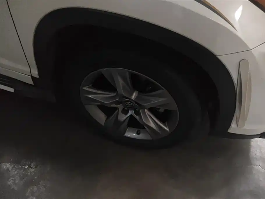 Toyota Highlander 2020