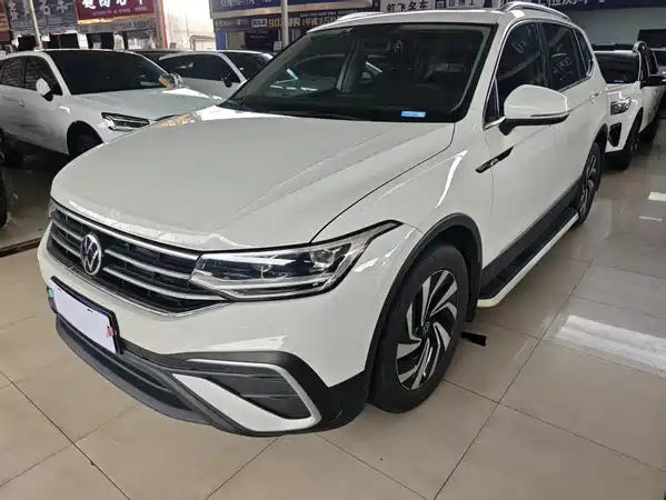 Volkswagen Tiguan L 2023