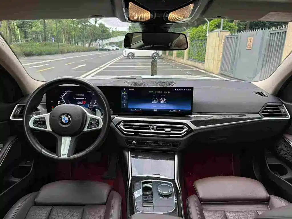 BMW 3 Series 2023