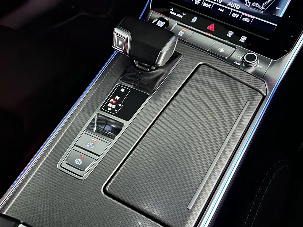 Audi A6L 2023 — фото 12