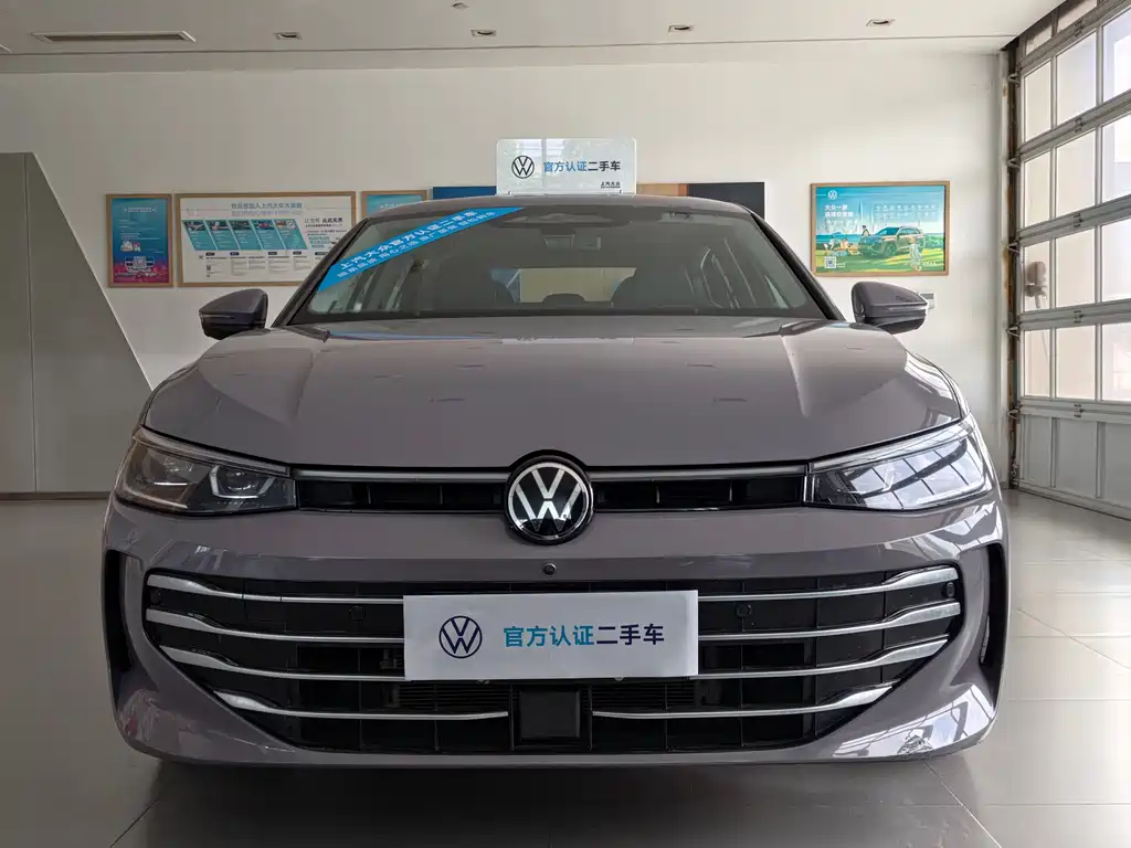 Volkswagen Passat 2024