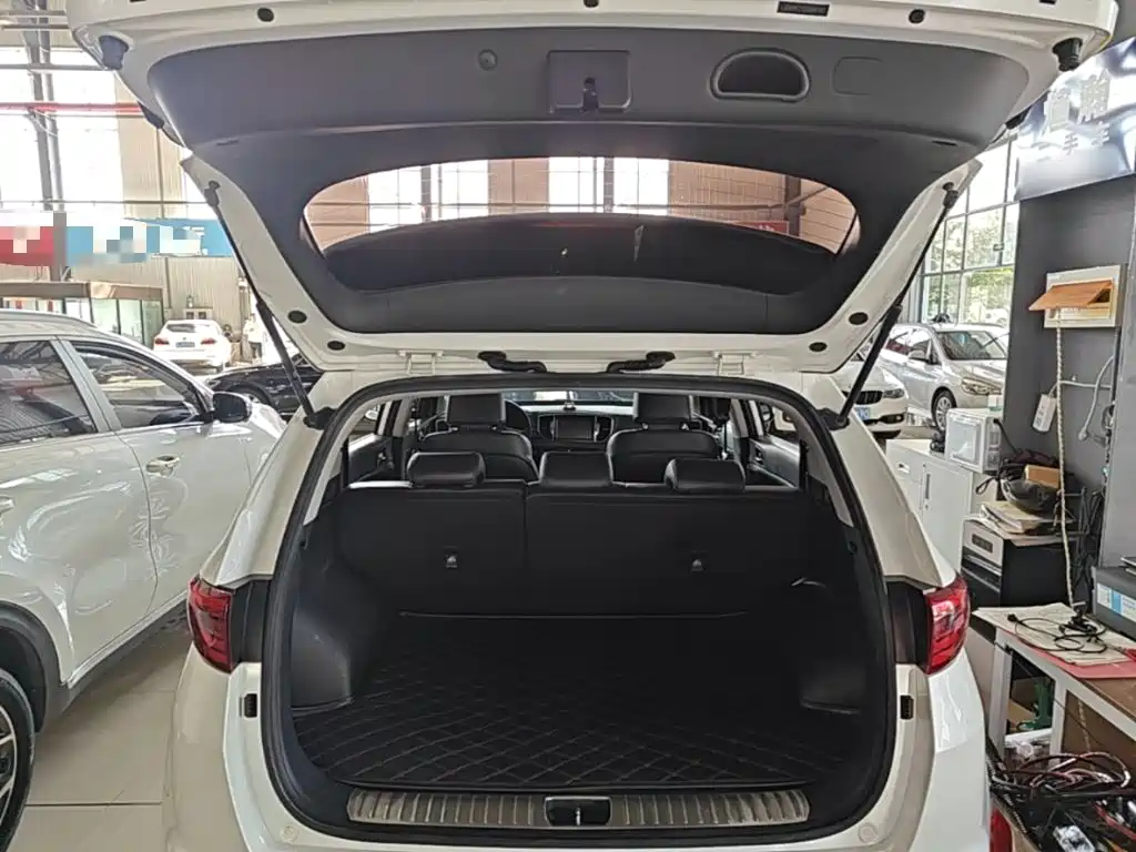 Kia KX5 2017 — фото 19
