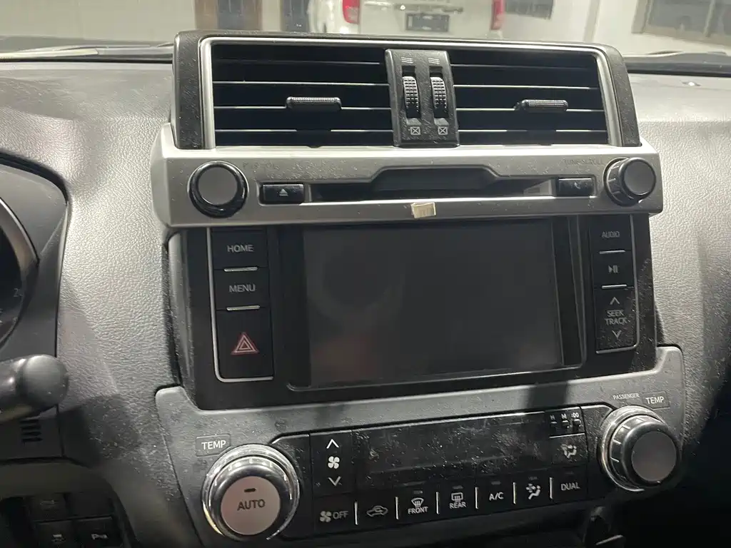 Toyota Prado 2016 — фото 15