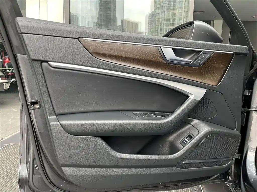 Audi A6L 2020 — фото 14
