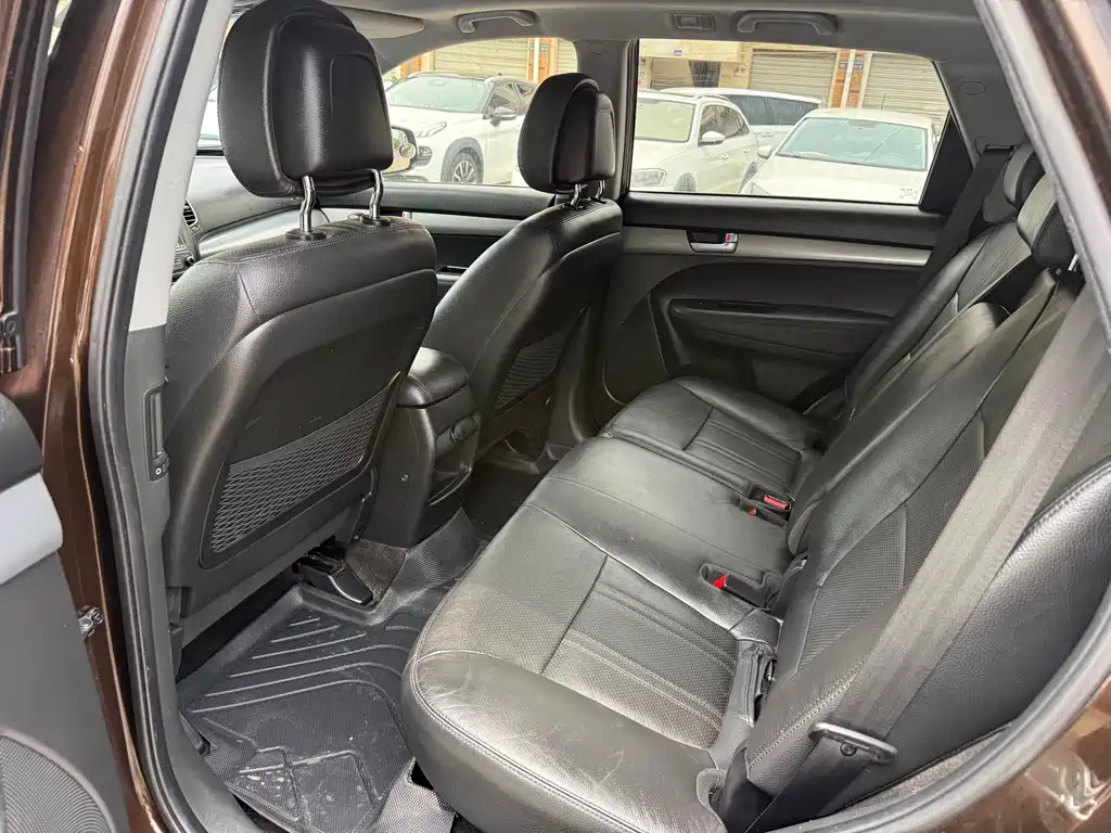 Kia Sorento 2015 — фото 3