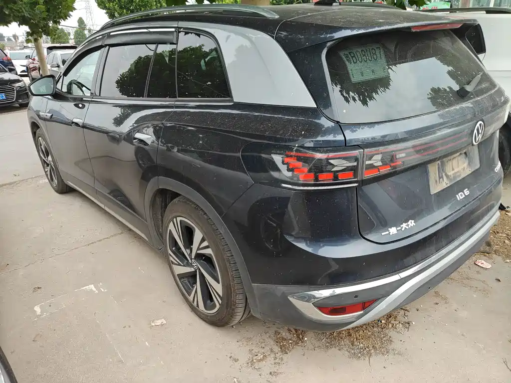 Volkswagen ID.6 Crozz 2021