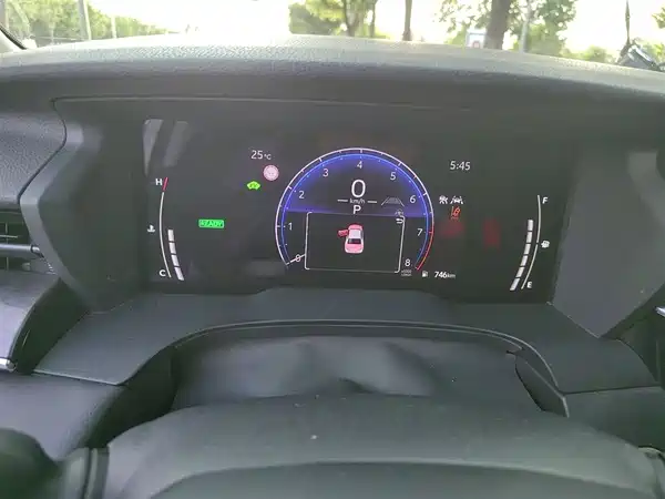 Toyota Camry 2024