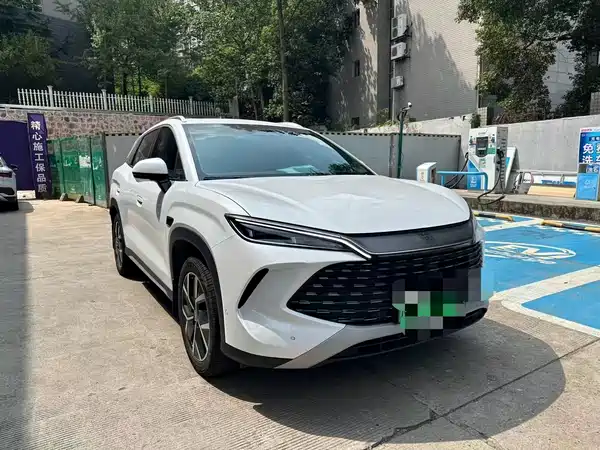 BYD Song L DM-i 2025