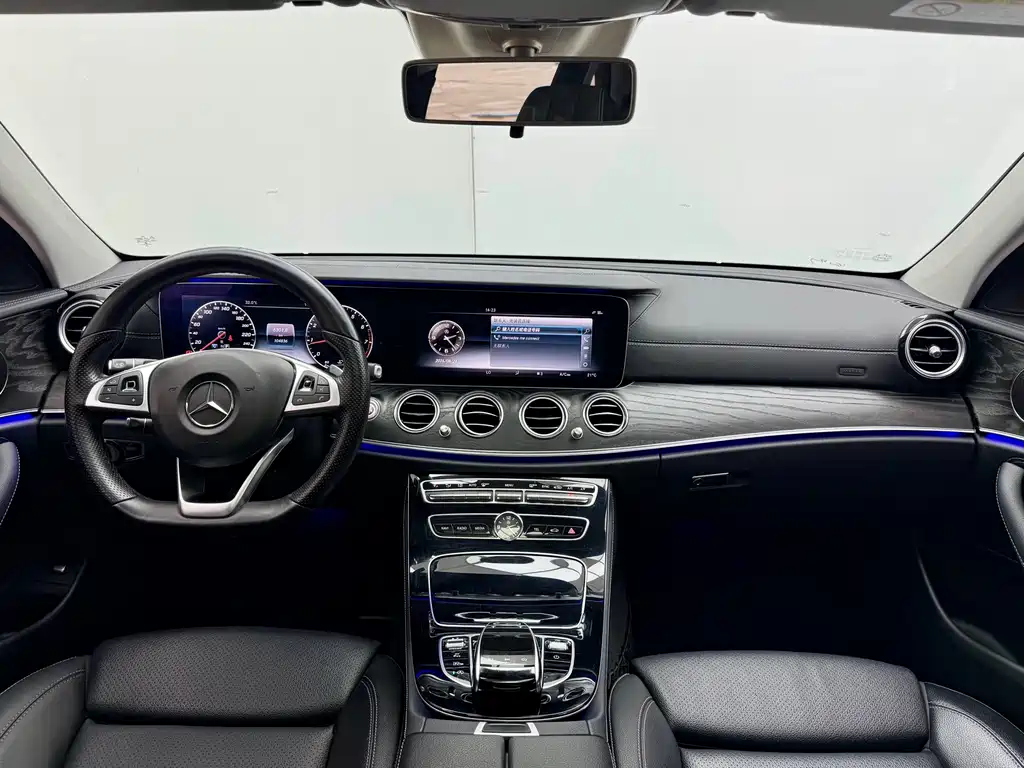 Mercedes-Benz E-Class 2017 — фото 18