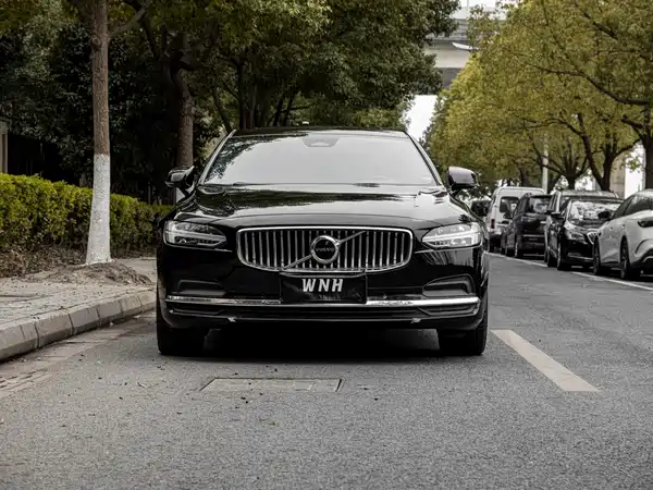 Volvo S90 2023