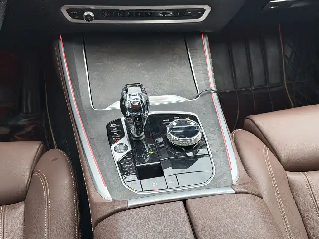 BMW X5 2021 — фото 12