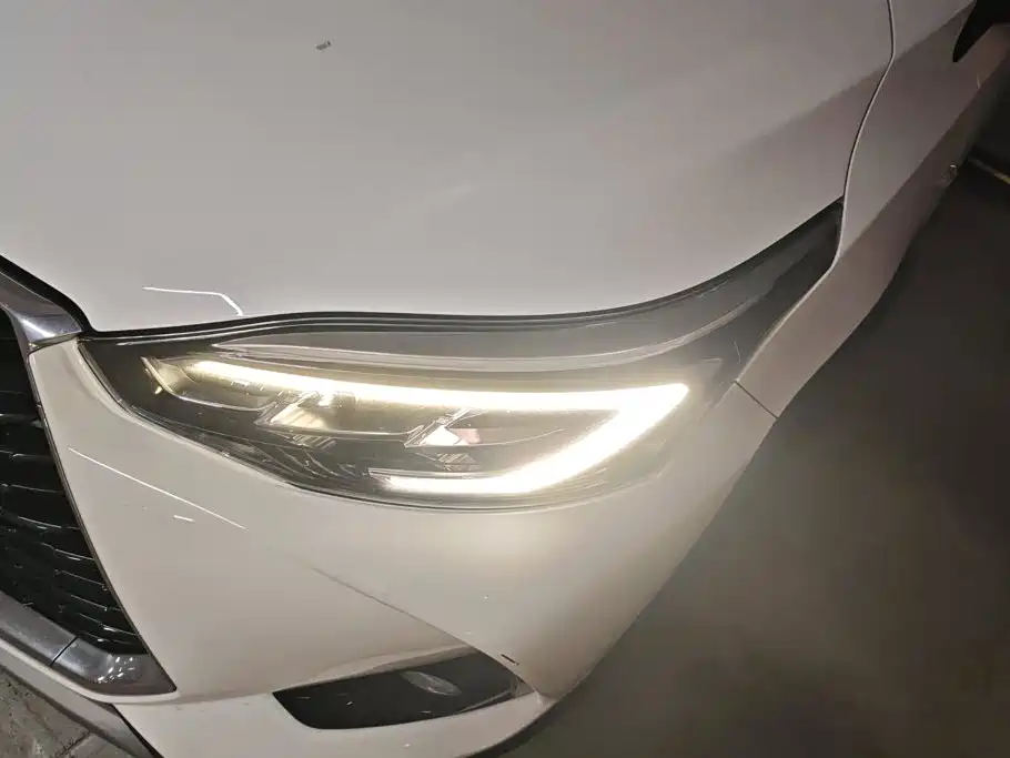 Toyota Yaris L 2021