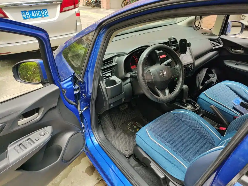 Honda Fit 2016 — фото 17
