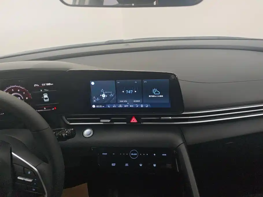 Hyundai Elantra 2022 — фото 13