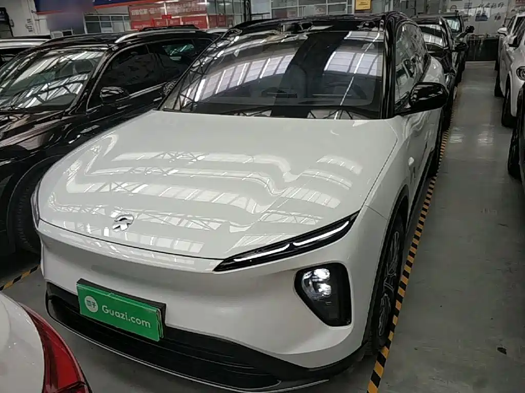 NIO ES6 2025