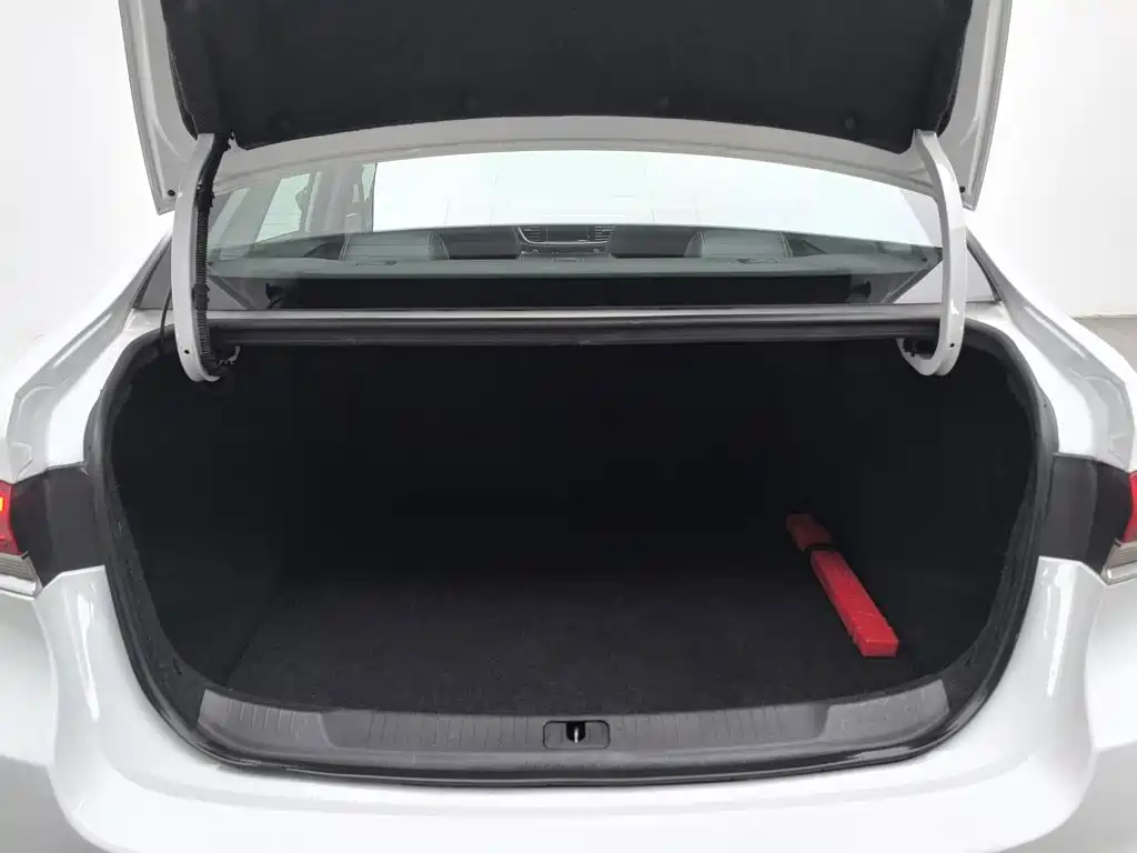 Buick Excelle GT 2021 — фото 16