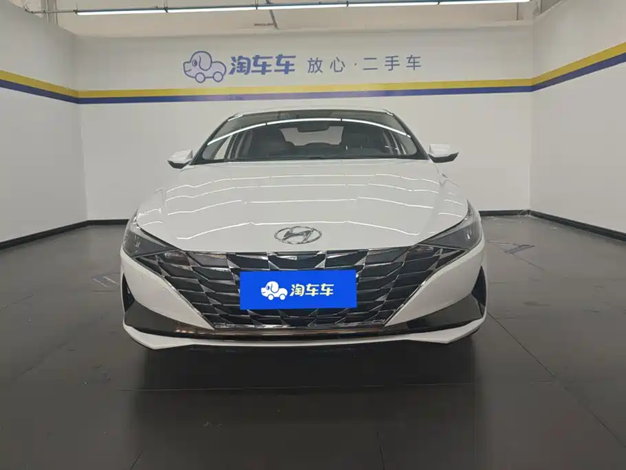Hyundai Elantra 2022 — фото 2