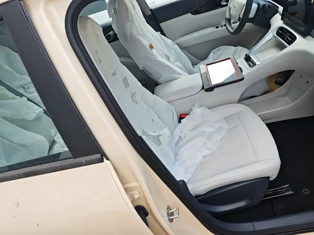 Geely Galaxy Starwish 2026 — фото 25