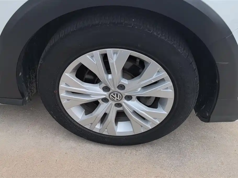 Volkswagen C-Trek 2017