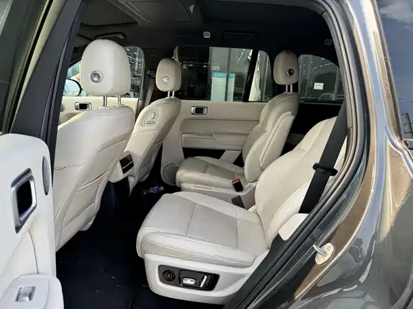 Li Auto L8 2023