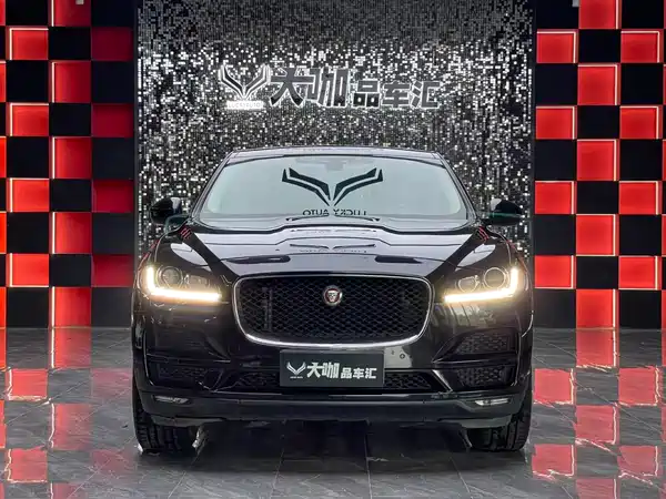 Jaguar F-PACE 2016