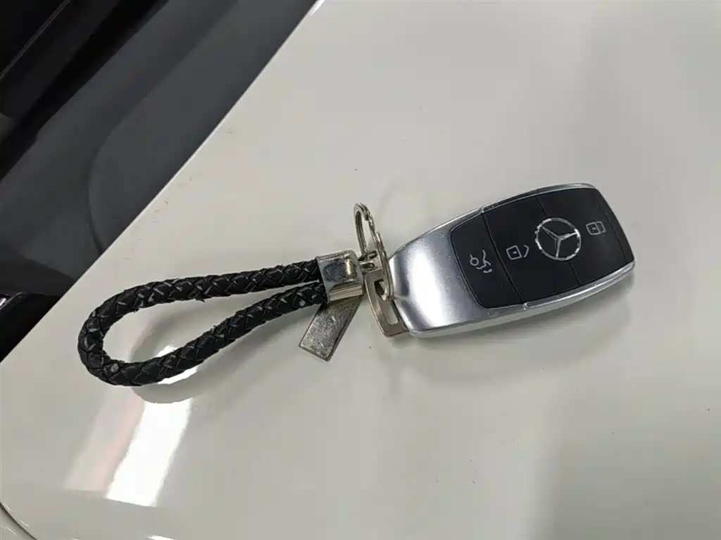 Mercedes-Benz C-Class 2020 — фото 9