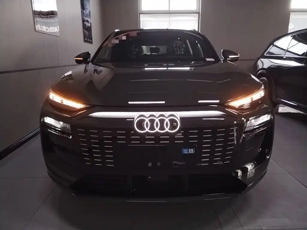 Audi Q6L E-Tron 2026 — фото 3